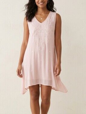 Stillwater Supply Co. Light Pink Embroidered V-Neck Women's Sleeveless Tunic Top